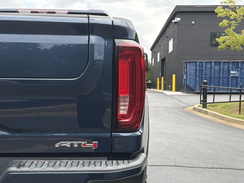 Used 2022 GMC Sierra 2500 AT4 w/ AT4 Premium Plus Package AWD/4WD image 47