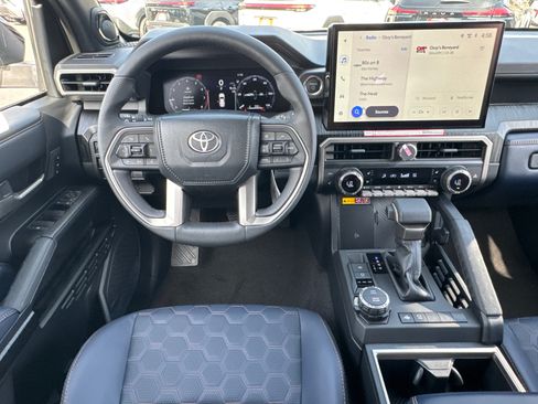 New 2026 Toyota 4Runner Platinum AWD/4WD image 21