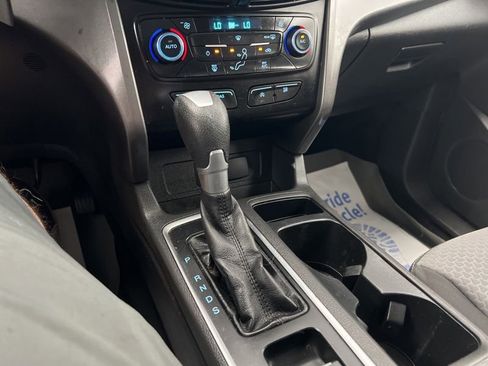 Used 2017 Ford Escape SE w/ Equipment Group 201A FWD image 26