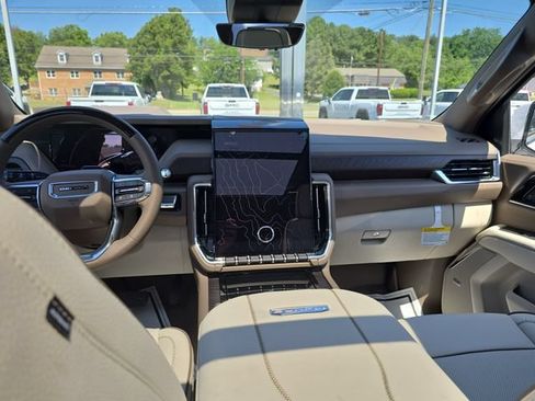 New 2026 GMC Yukon Denali AWD/4WD image 11