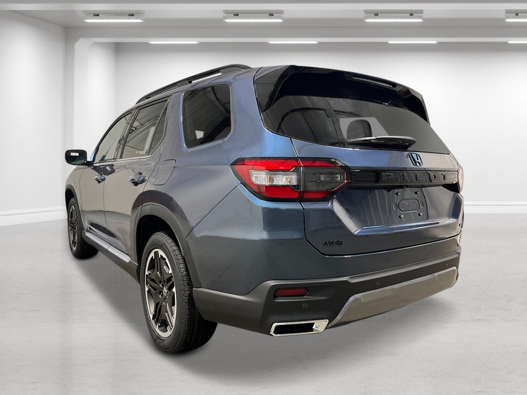 New 2026 Honda Pilot Touring image 3