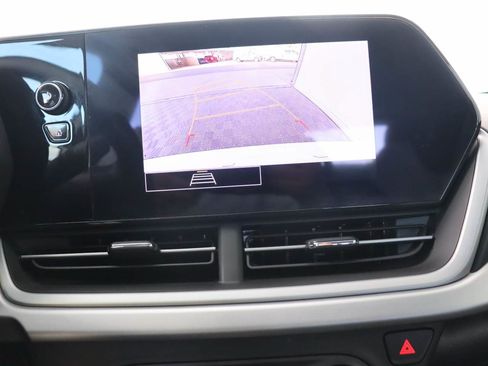 Used 2024 Chevrolet Trax LS FWD image 12