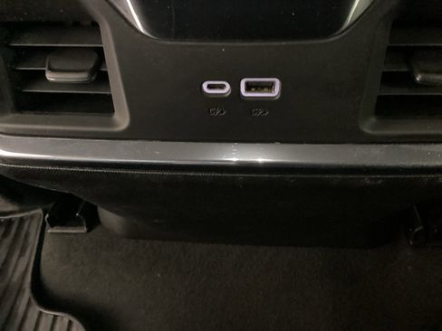 Used 2024 Chevrolet Silverado 3500 LTZ w/ LTZ Convenience Package image 23