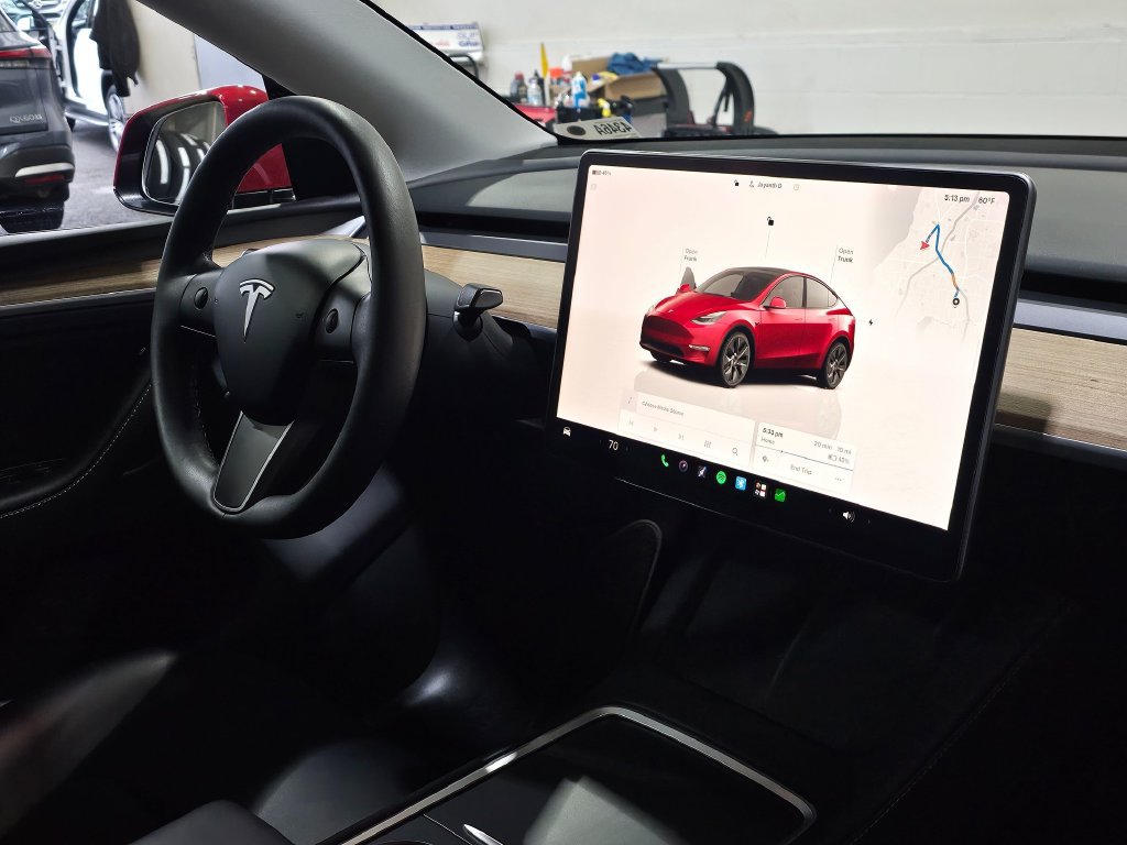 Used 2023 Tesla Model Y Long Range AWD/4WD image 28