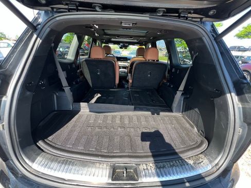 Used 2023 Kia Telluride AWD image 28