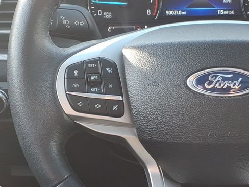 Used 2023 Ford Explorer XLT w/ Equipment Group 202A image 9