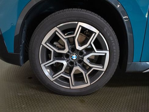 Used 2025 BMW X1 xDrive28i AWD/4WD image 9