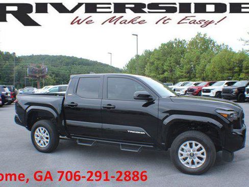 Certified 2024 Toyota Tacoma SR5 image 1