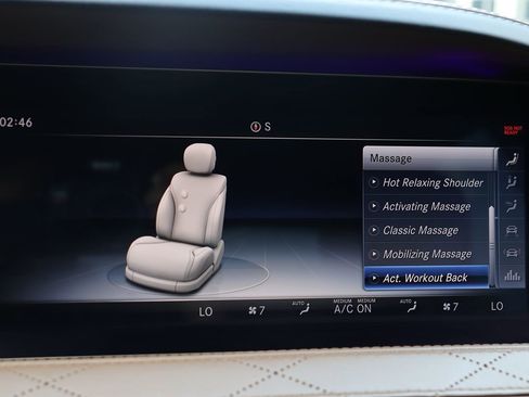 Used 2018 Mercedes-Benz S 560 4MATIC Sedan image 24