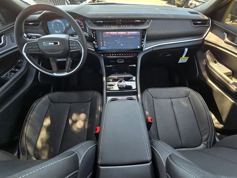 New 2026 Jeep Grand Cherokee L Limited AWD/4WD image 9