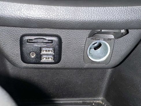 Used 2023 Chevrolet Traverse RS AWD/4WD image 29