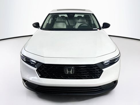 Used 2025 Honda Accord SE image 3