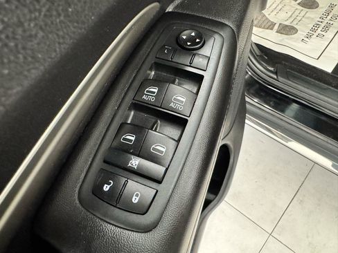 Used 2020 Dodge Durango SXT RWD image 10