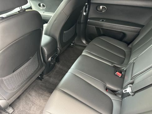 Used 2025 Hyundai Ioniq 5 SEL RWD image 4