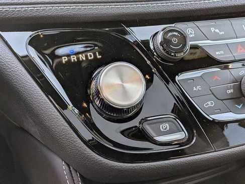 New 2026 Chrysler Pacifica Select AWD/4WD image 23