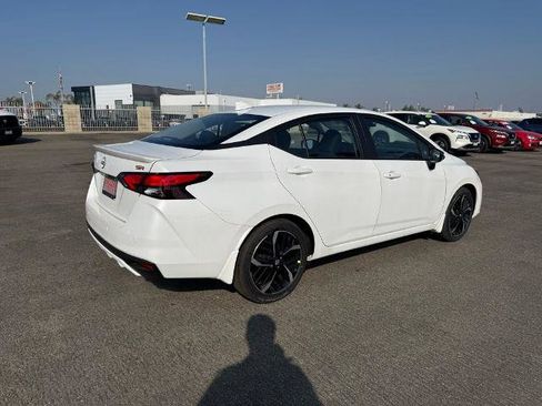 New 2025 Nissan Versa SR w/ Trunk Package image 6