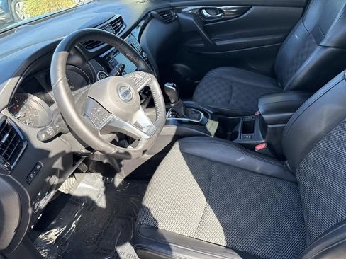 Certified 2022 Nissan Rogue Sport SV w/ Technology Package image 22