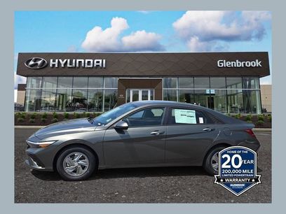 New 2026 Hyundai Elantra SE
