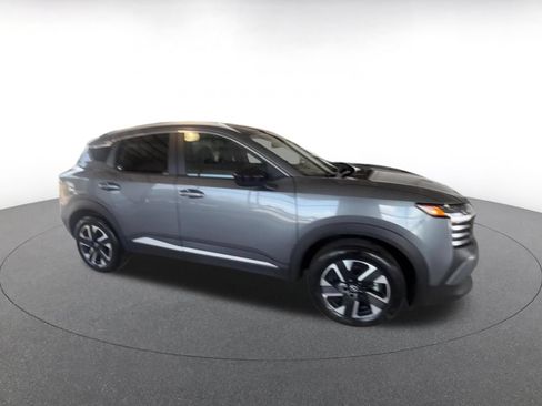 Used 2026 Nissan Kicks SV w/ Cold Weather Package AWD/4WD image 2