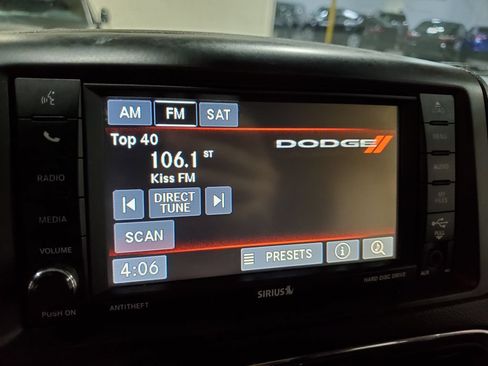 Used 2016 Dodge Grand Caravan SE FWD image 30