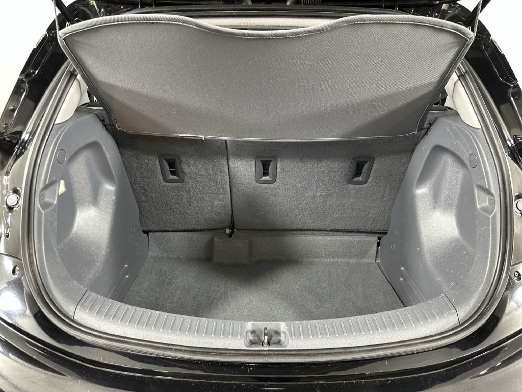Used 2017 Chevrolet Bolt LT FWD image 26