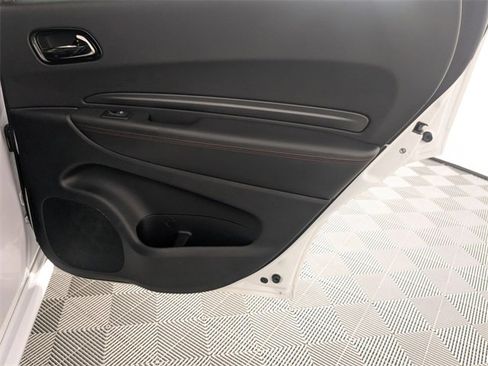 Used 2023 Dodge Durango GT image 34
