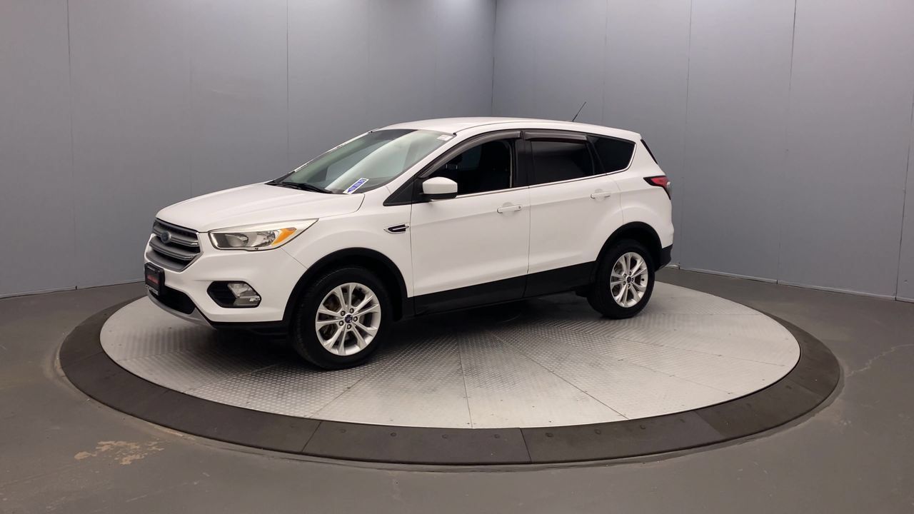 Used 2017 Ford Escape SE AWD/4WD image 9