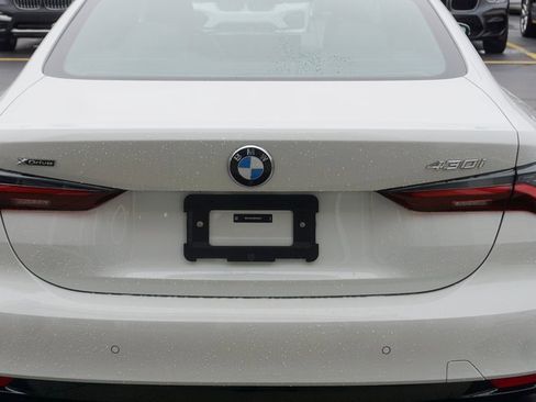 Used 2024 BMW 430i xDrive Coupe w/ Premium Package image 4