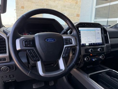 Used 2022 Ford F250 Platinum w/ FX4 Off-Road Package image 13