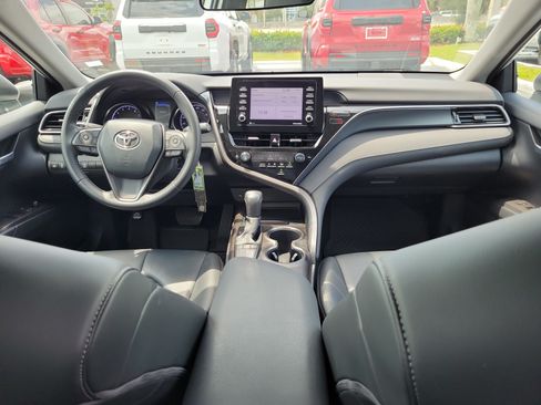Used 2023 Toyota Camry SE FWD image 17
