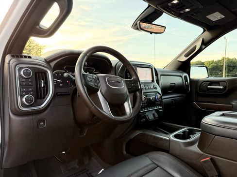 Used 2020 GMC Sierra 1500 Denali w/ Denali Ultimate Package AWD/4WD image 18