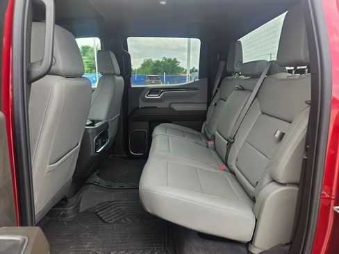 Used 2023 Chevrolet Silverado 1500 LTZ AWD/4WD image 7