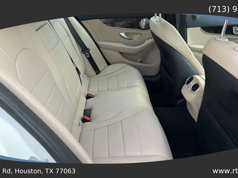 Used 2015 Mercedes-Benz C 300 Sedan image 27