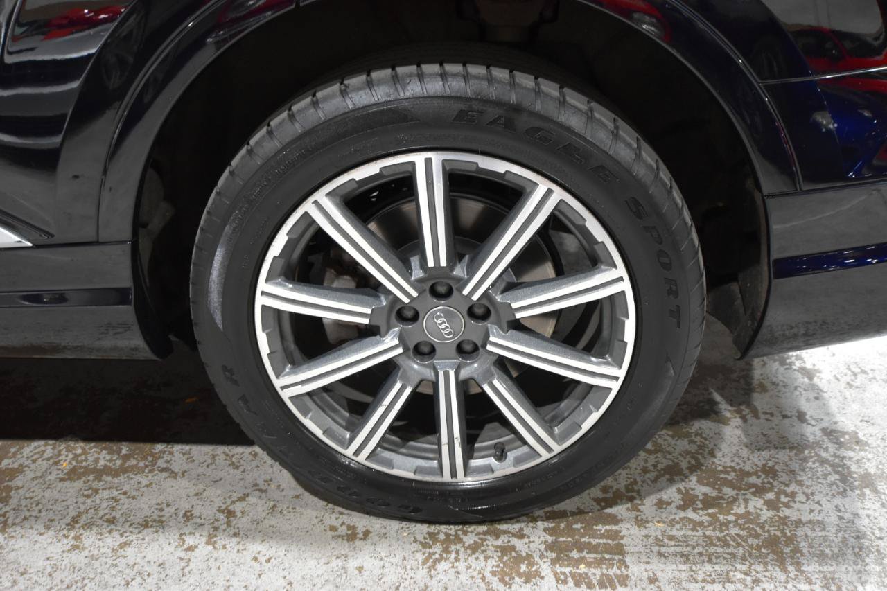 Used 2017 Audi Q7 3.0T Prestige AWD/4WD image 59