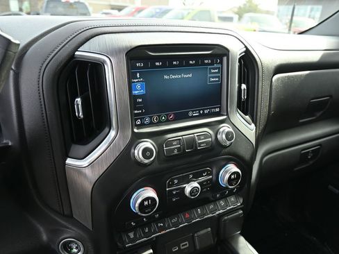 Used 2022 GMC Sierra 2500 Denali w/ Denali Black Diamond Edition image 27