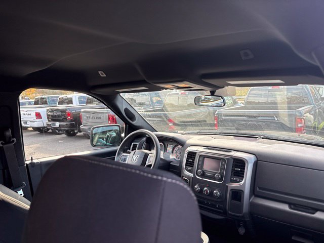 Used 2024 RAM 1500 Warlock AWD/4WD image 18
