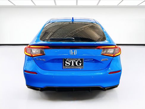 Used 2022 Honda Civic Sport Touring image 5