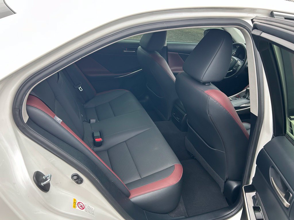 Used 2019 Lexus IS 300 AWD w/ Navigation Package image 11