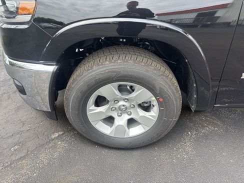 New 2026 RAM 1500 Big Horn AWD/4WD image 36