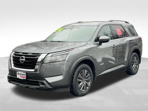 Certified 2024 Nissan Pathfinder SV AWD/4WD image 2