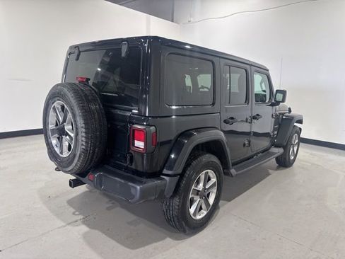 Used 2019 Jeep Wrangler Unlimited Sahara w/ Uconnect 4C Nav & Sound Group AWD/4WD image 8
