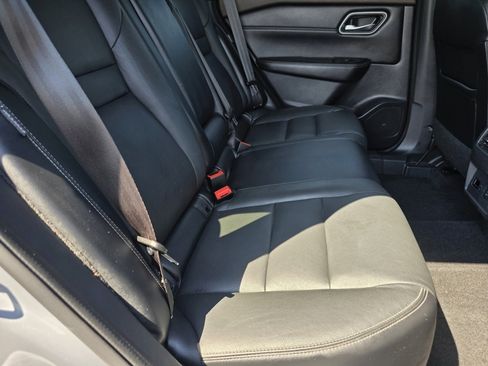 Used 2021 Nissan Rogue SL AWD/4WD image 19