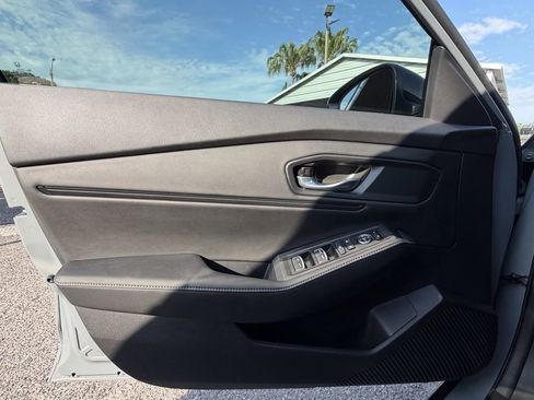 Used 2025 Honda Accord Sport image 20