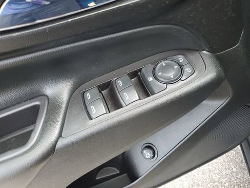 Used 2019 Chevrolet Equinox LT FWD image 21