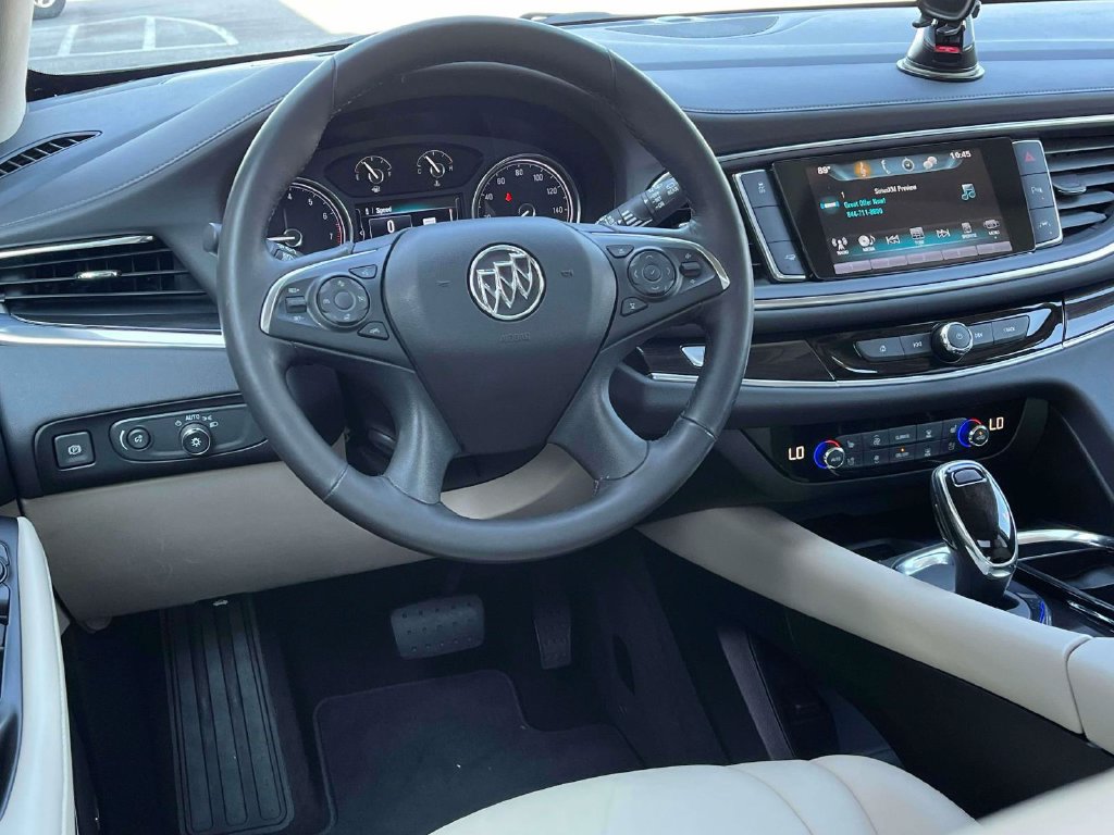 Certified 2018 Buick Enclave Premium w/ Experience Buick Package FWD image 12