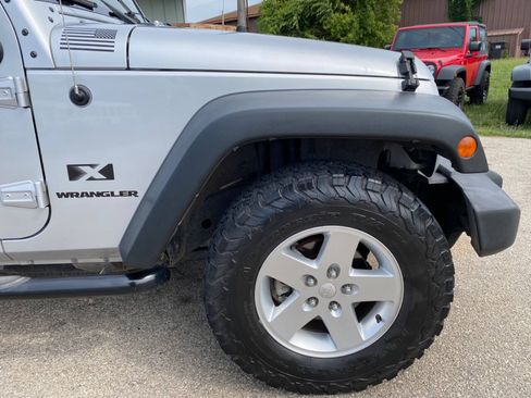Used 2009 Jeep Wrangler X AWD/4WD image 37