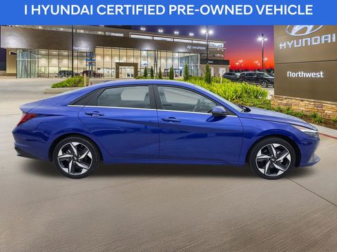Used 2023 Hyundai Elantra Limited image 6