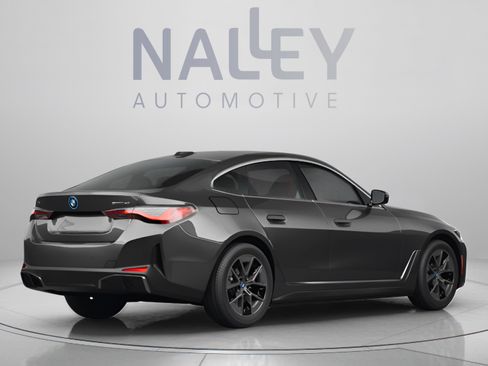 Used 2024 BMW i4 eDrive40 w/ Convenience Package RWD image 3