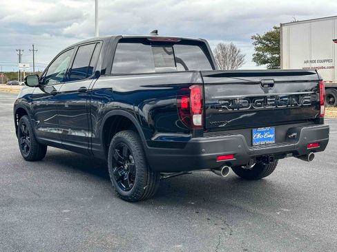 New 2026 Honda Ridgeline Black Edition image 8
