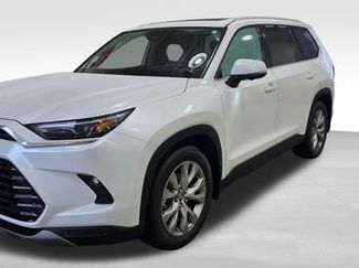 Used 2024 Toyota Grand Highlander Limited video 1